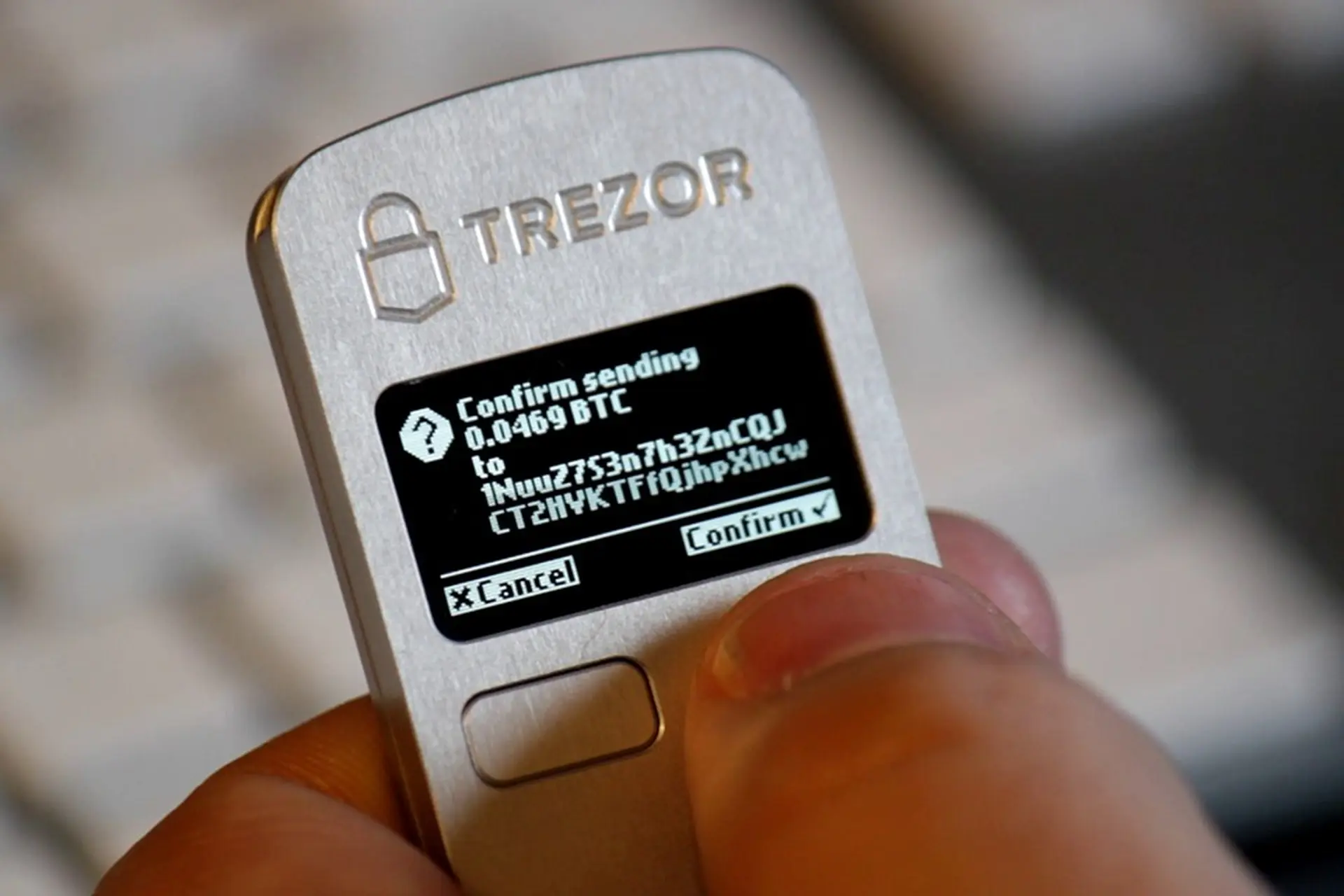 Ví-lạnh-Trezor.webp