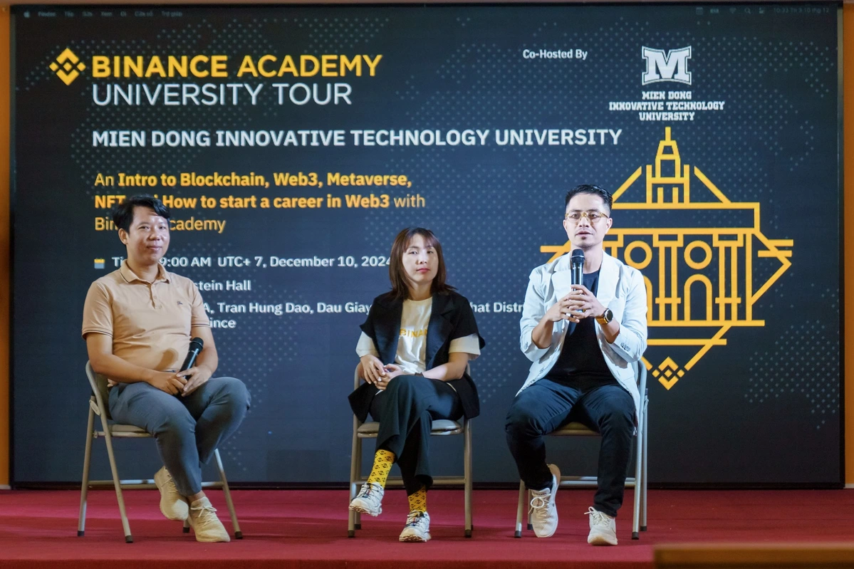 Lyn-Hoàng-tại-một-sự-kiện-của-Binance.jpg
