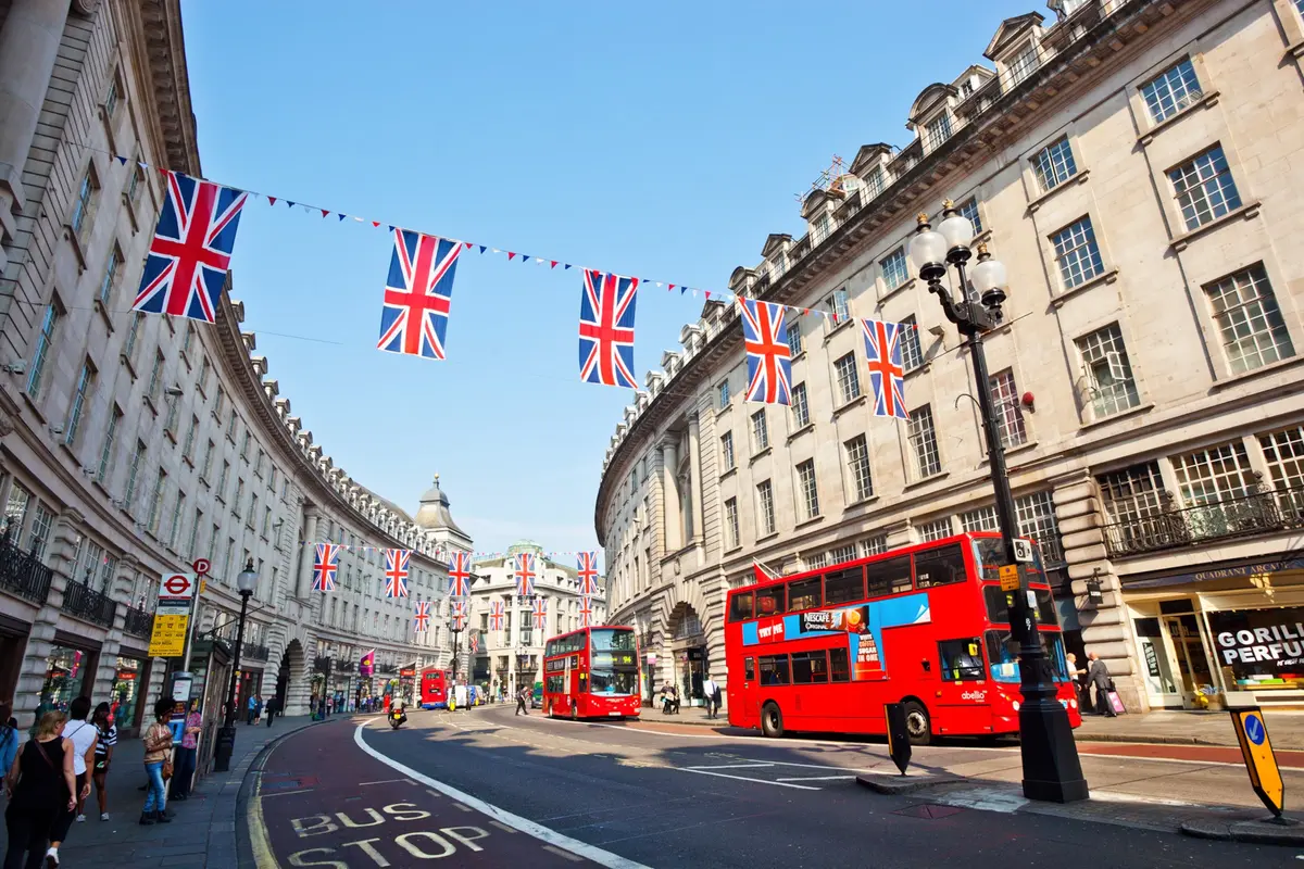 regents-street-london-england.avif