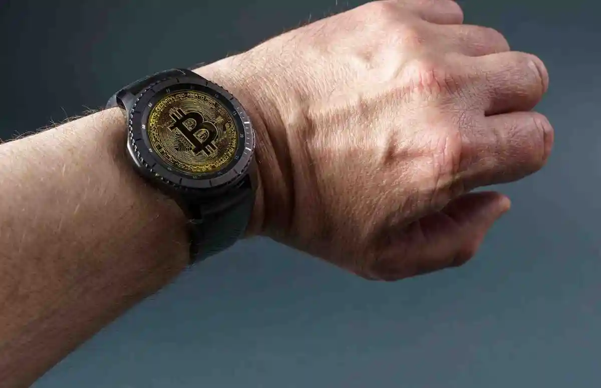 Jacob-Co.-launches-luxury-watch-with-real-Bitcoin-mining-capacity.jpeg