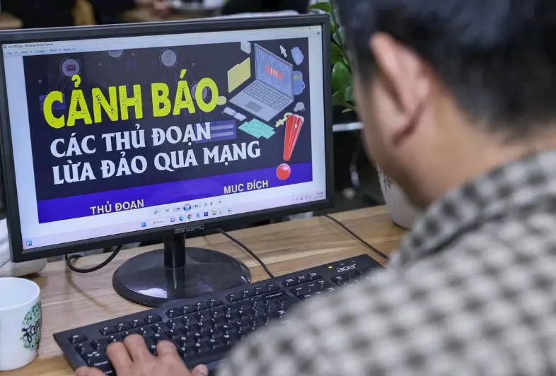 Mot-phu-nu-Gia-Lai-bi-lua-tien-ao-hon-3-ty-dong