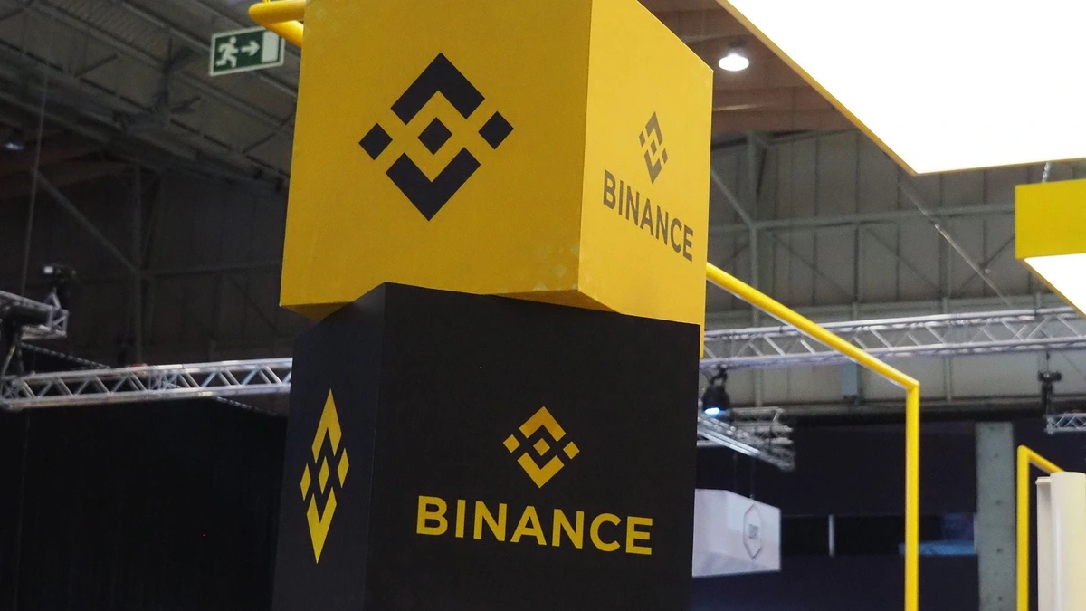 Binance-và-làn-sóng-rời-bỏ-của-người-dùng