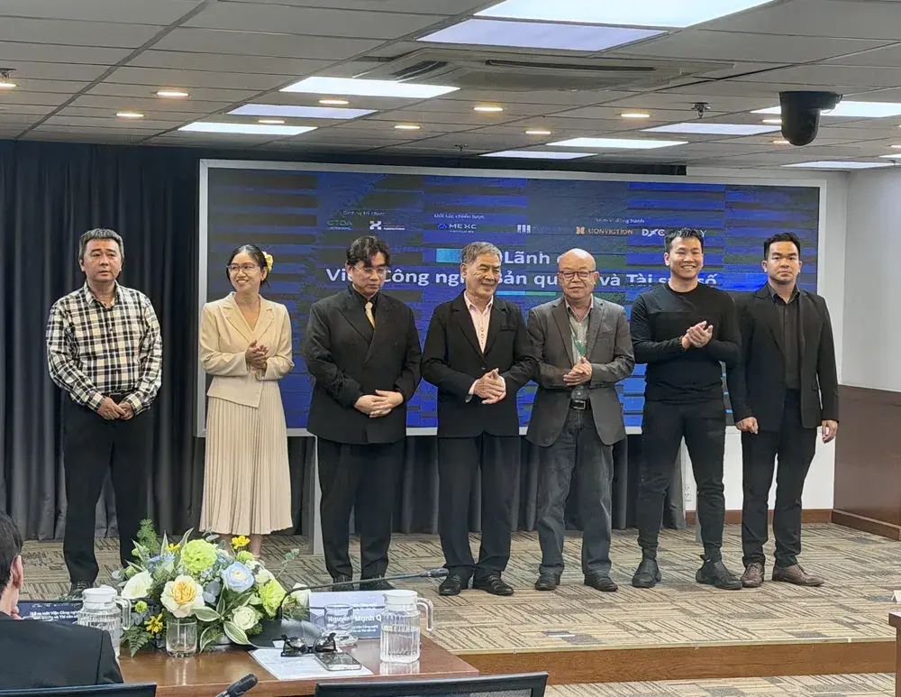 Lễ-ra-mắt-tài-sản-số-mới-và-chức-danh-của-CEO-Coin98